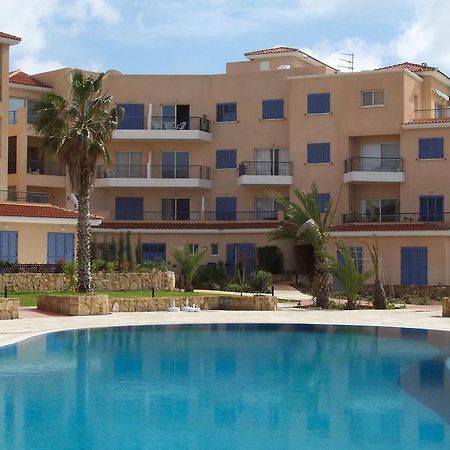 King'S Palace Apartment Пафос Екстериор снимка